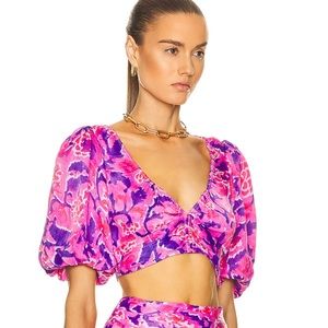 Rococo Sand Puff Sleeve Lei Top